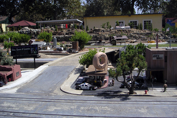 2006 LA County Fair002_edited-2